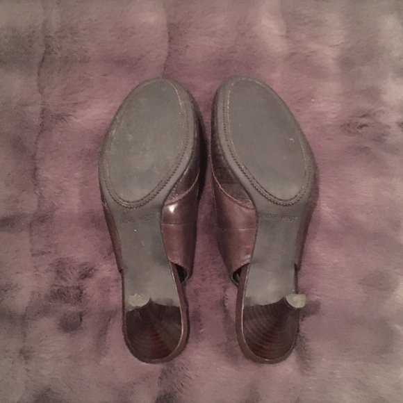 Nine West Slingback Heels with Bow & Reptile Print Accent - Brown (Size: 7.5M) - Picture 6 of 7